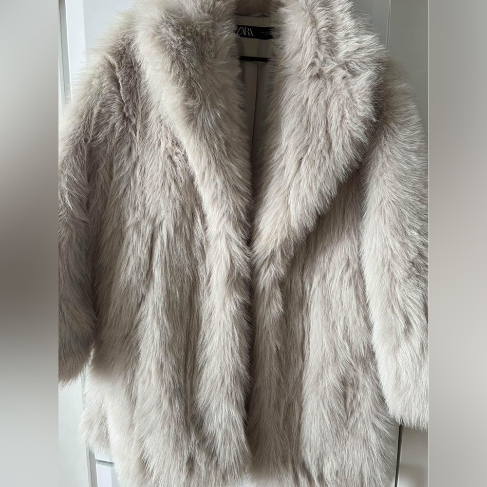 Zara Grey Faux Fur Jacket
